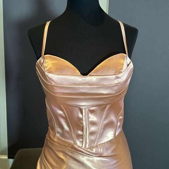 Women’s Full Length Prom Party Dress Criss Cross Straps Leg Slit Size 2 NEW - Picture 3 of 12